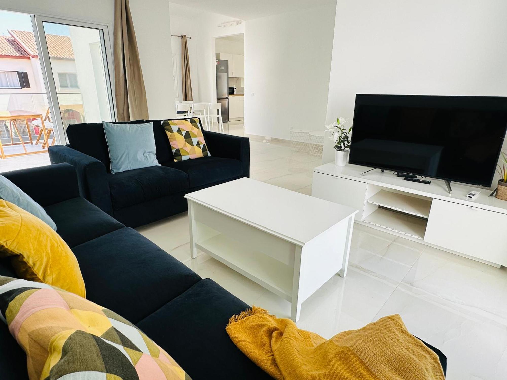 Apartament Limnaria Two Bedrooms *